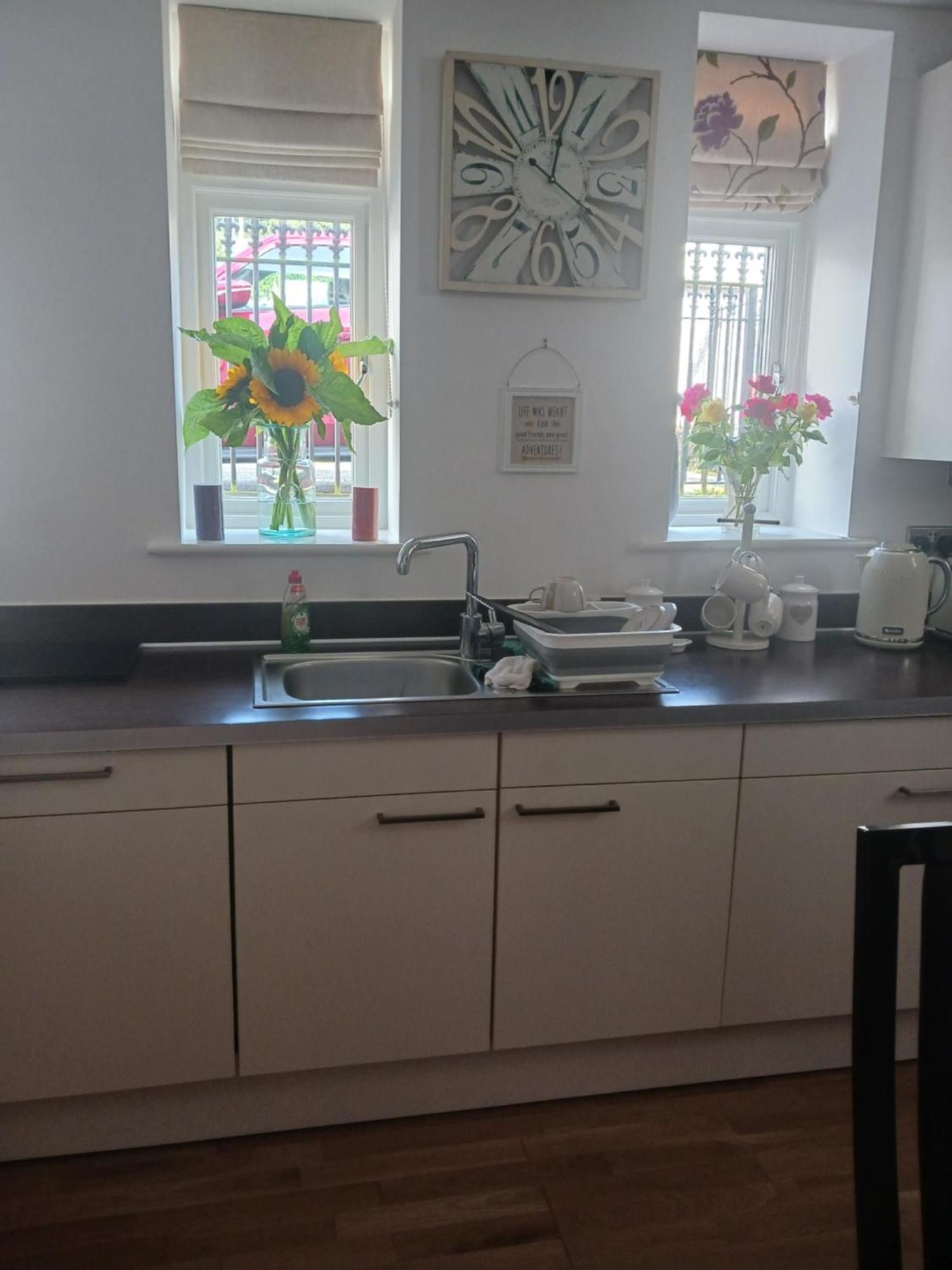 Bodlondeb Castle Bed & Breakfast { Central Llandudno} מראה חיצוני תמונה