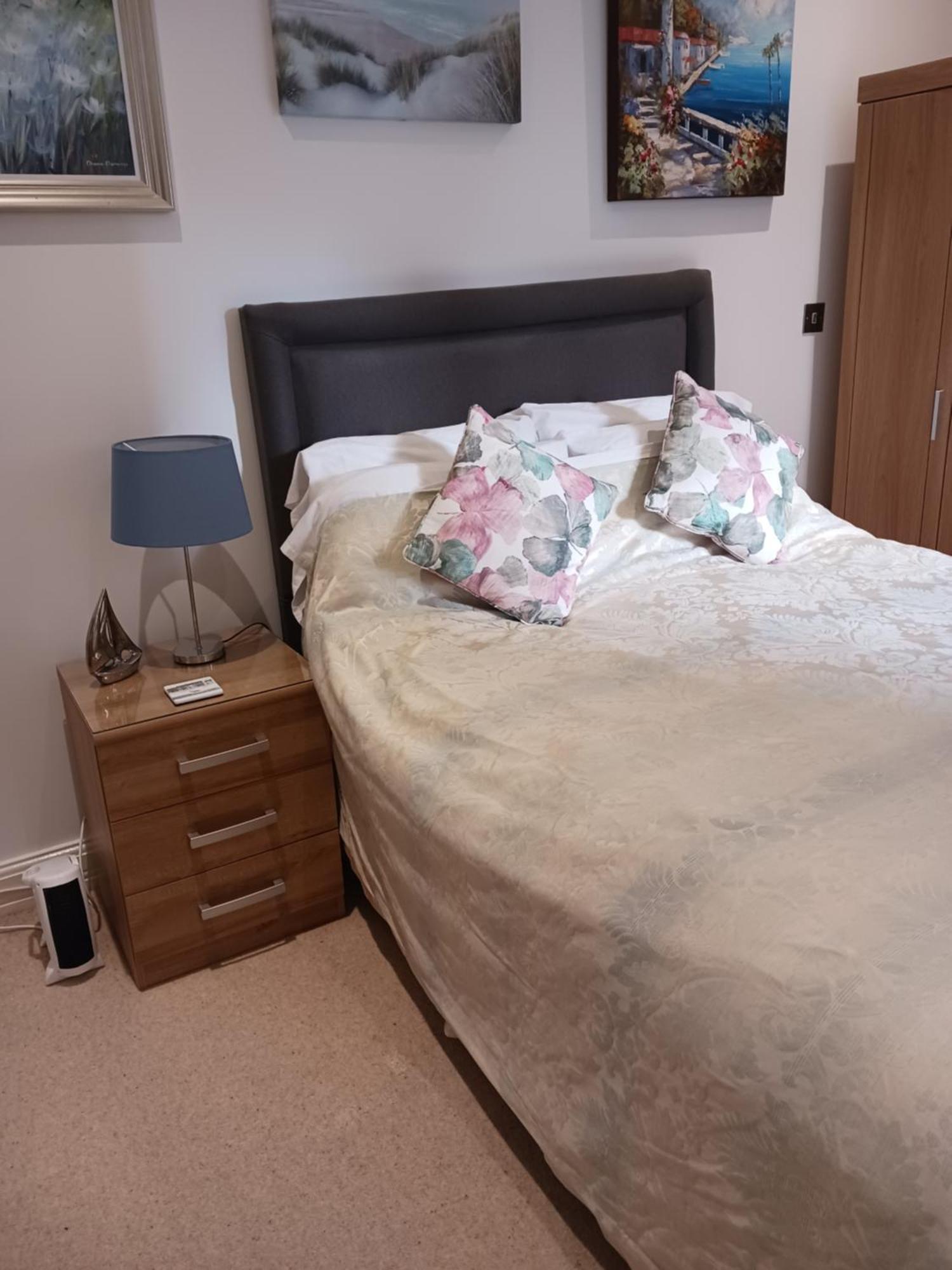 Bodlondeb Castle Bed & Breakfast { Central Llandudno} מראה חיצוני תמונה